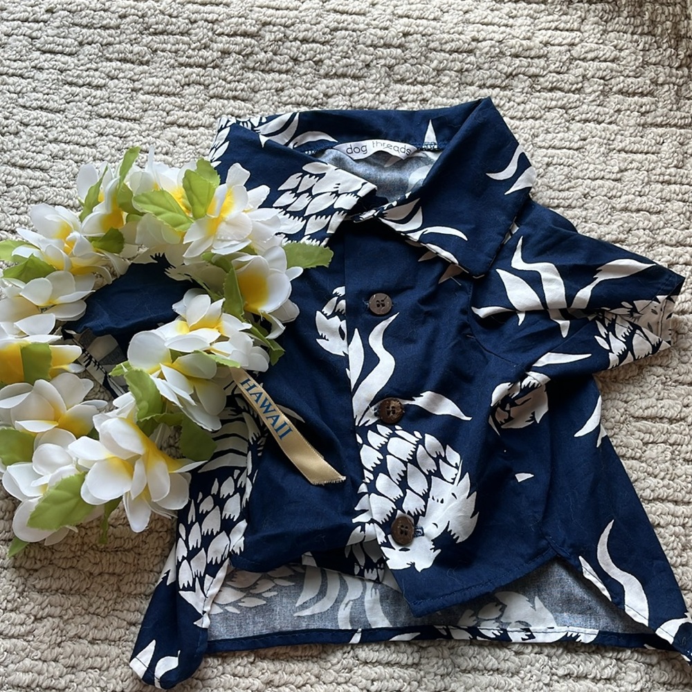 Dog Threads by Good Thomas Hawaiian BBQ Shirt, M